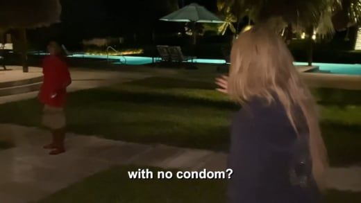 Stephanie Davison - ohne Kondom?
