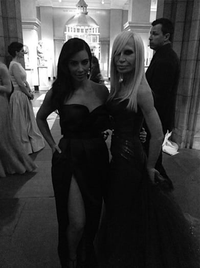 Kim Kardashian y Donatella Versace