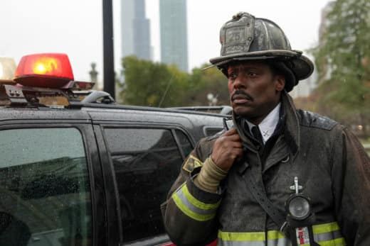 Bekijk Chicago Fire Online: Seizoen 2 Aflevering 9
