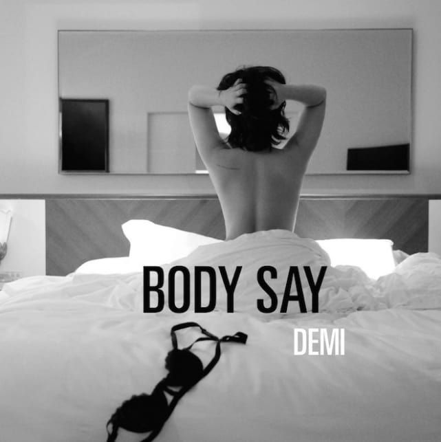 Demi Lovato topless omslag