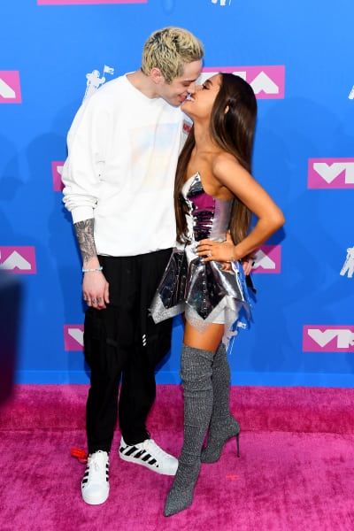 Ariana Grande en Pete Davidson bij de VMA
