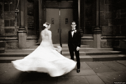 Getuige doet ten huwelijk aan zijn vriendin tijdens huwelijksceremonie: Niet OK