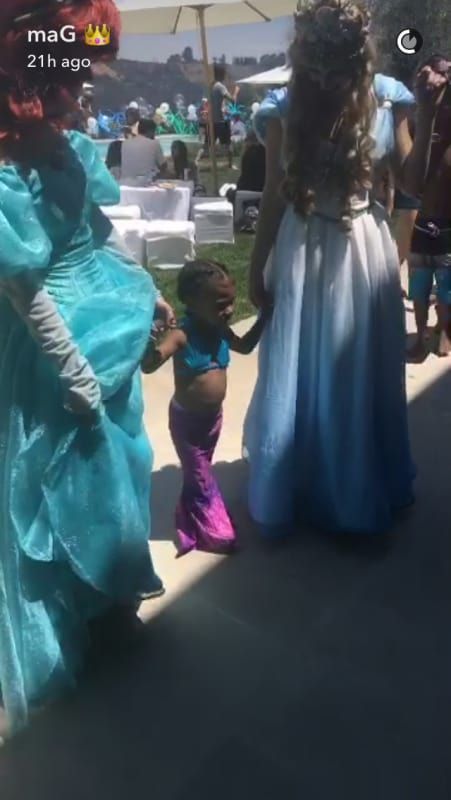 Een paar Disney-prinsessen kwamen helpen vieren