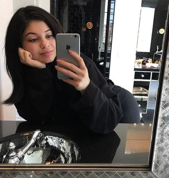 Kylie Jenner se va sin maquillaje