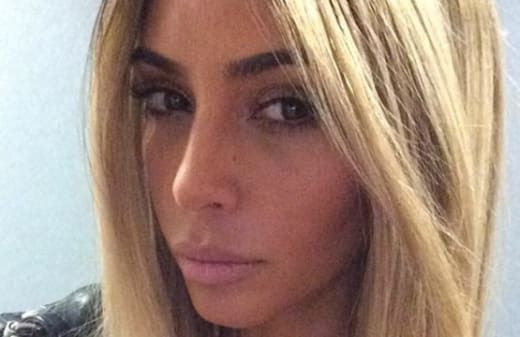 Blonde, plastische Kim Kardashian