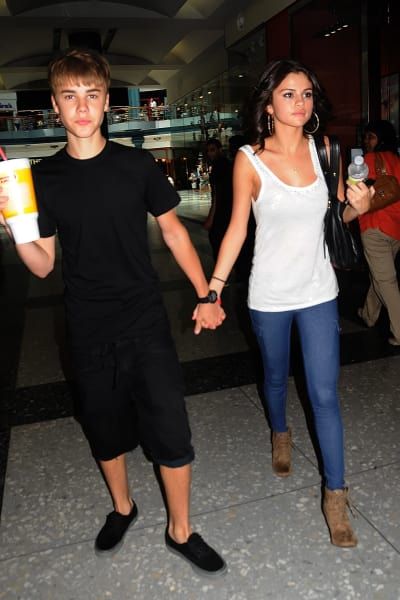 Chris Brown: Justin Bieber necesita reconquistar a Selena Gomez