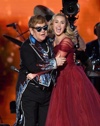 Imagen de Elton John y Miley Cyrus